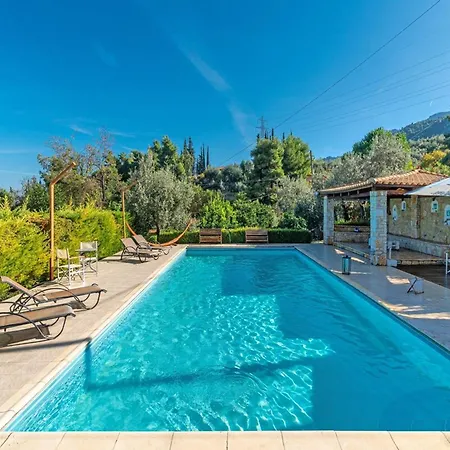 Thea 1h 50min From Athens Intl Airport Kato Melidhoni