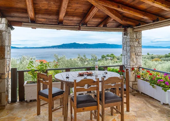 Thea 1h 50min From Athens Intl Airport Вилла Kato Melidhoni