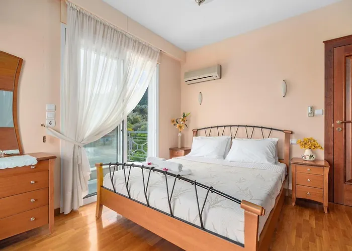Thea 1h 50min From Athens Intl Airport Kato Melidhoni