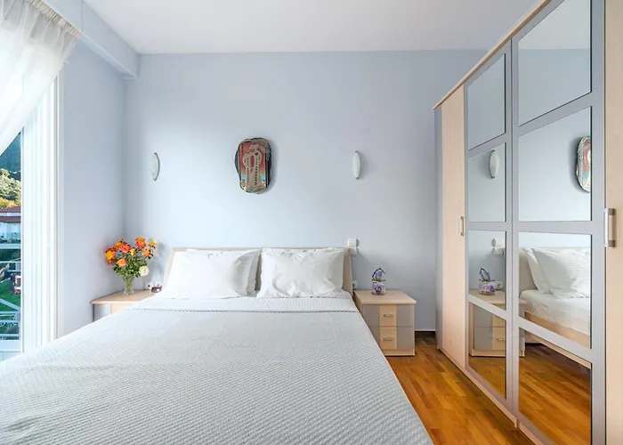 Thea 1h 50min From Athens Intl Airport Вилла