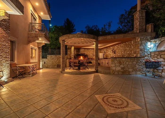 Thea 1h 50min From Athens Intl Airport Вилла