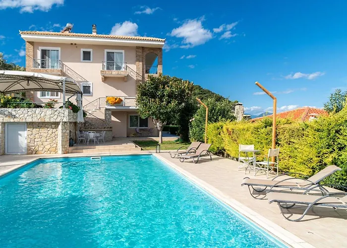 Thea 1h 50min From Athens Intl Airport Вилла